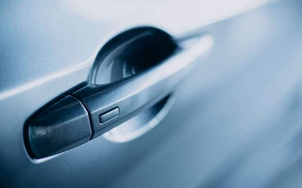 Все автомобили в Китае будут обязательно оснащаться механическими ручками дверей