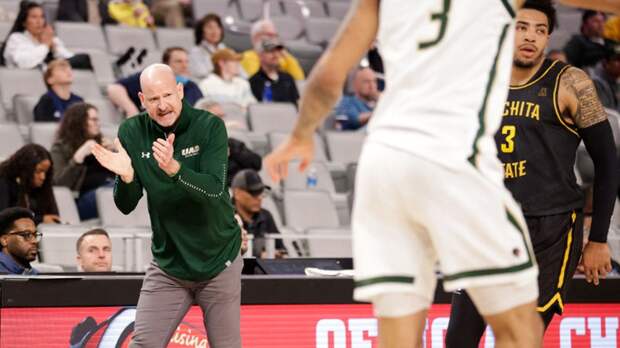 UAB Wichita State Basketball Punch Ejection