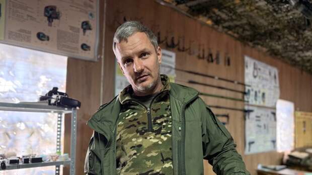 «Две гранаты, внезапность — и вперёд»: как боец с позывным Пепел после ампутации ноги продолжил воевать на СВО