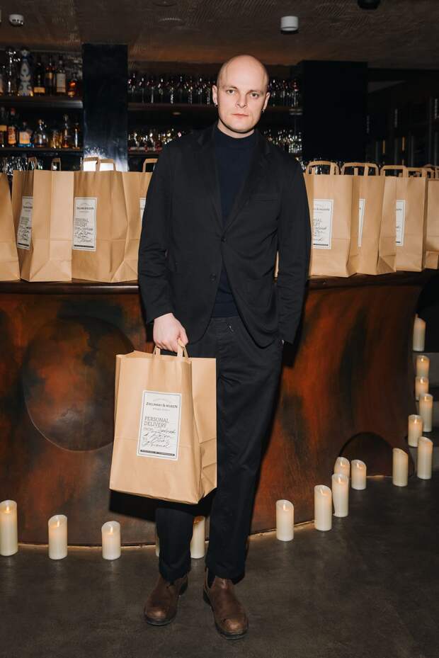 Ужин при свечах: Лянка Грыу, Ольга Сутулова и Владимир Канухин