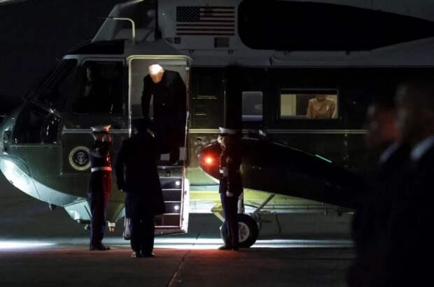 Reuters: самолет Трампа после взлета возвращается обратно в Давос