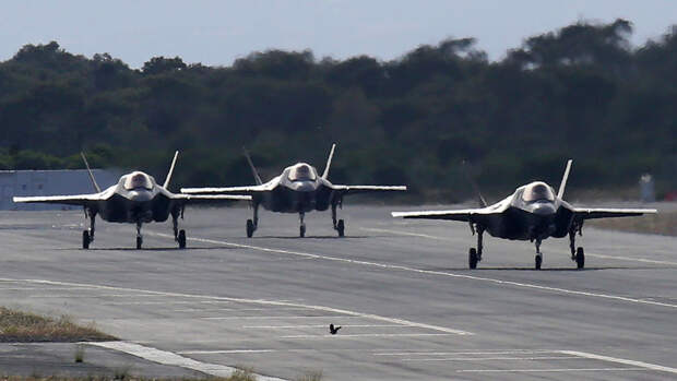 США перебросили в Японию эскадрилью истребителей F-35B