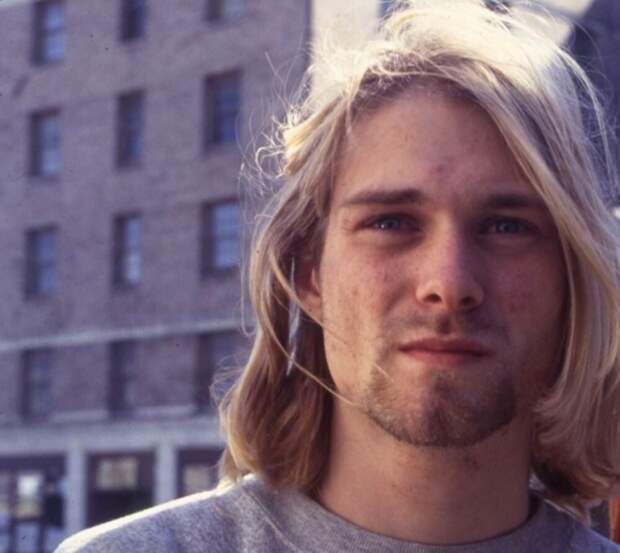 6 неожиданных подработок будущих знаменитостей на пути к славе