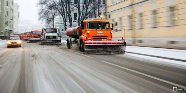 Противогололедная обработка улиц проходит в Беговом