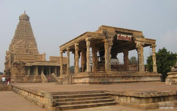 Храм Брихадишвара, посвящённый Шиве