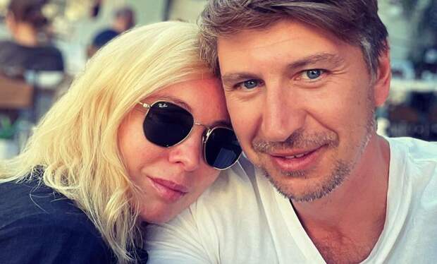 Алексей Ягудин поздравил с 13-летием старшую дочь