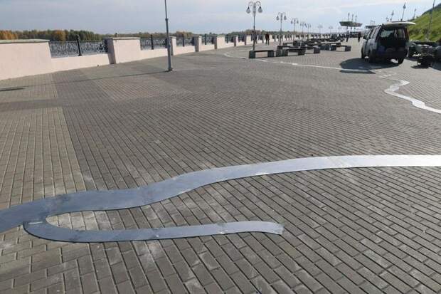 Начался монтаж арт-объекта 