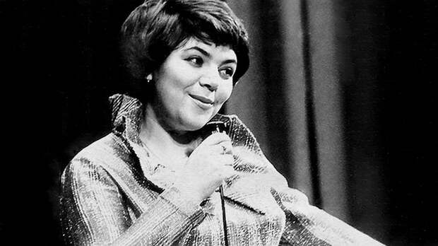 Майя Кристалинская: голос оттепели