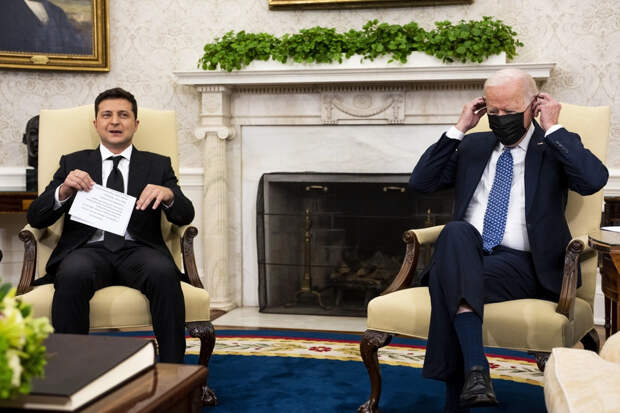 Зеленский забыл в США план спасения Украины