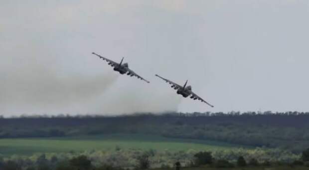 Не ушёл от дальнобойной ракеты: подробности поражения Су-25 ВСУ российским истребителем