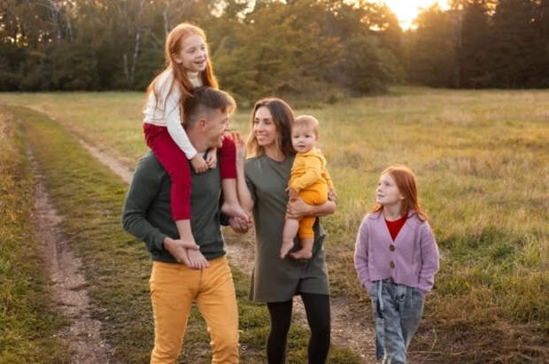 Минтруд предложил новые правила назначения единого пособия многодетным