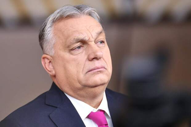 Орбан позвонил дочерям после угроз из Киева и записал это на видео