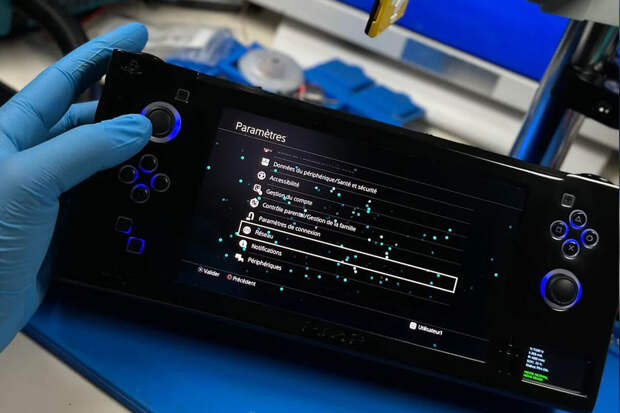 Пользователь Reddit представил рабочую портативную версию PlayStation 4 Slim