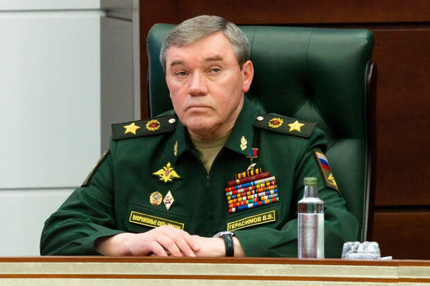 Песков: начальник Генштаба ВС России Герасимов сохранит свой пост