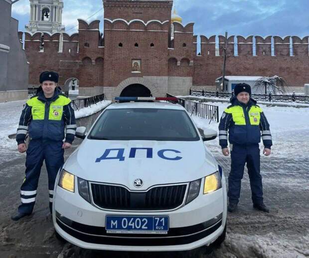 Экипаж ДПС в Туле помог будущей маме добраться до больницы
