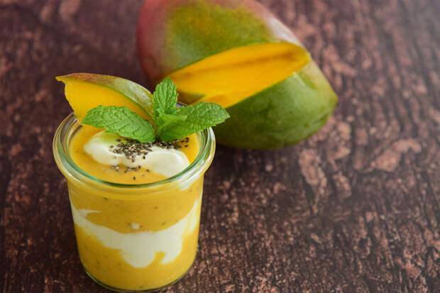 Врач Садовская: смузи, хлебцы и сухофрукты — это не всегда полезный перекус