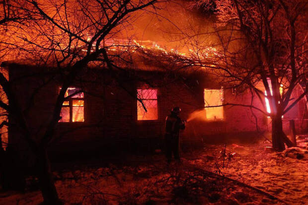 Губернатор Балицкий: частный дом загорелся после атаки дрона ВСУ в Запорожье