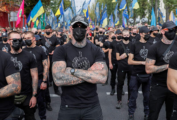 Радикальная зачистка. Украина решила избавиться от националистов. Почему стране больше не нужна главная сила Майдана?