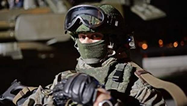 Военнослужащий в экипировке Ратник