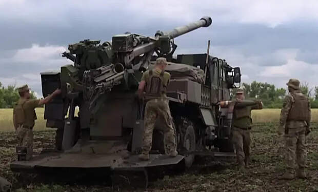 В Кремле прокомментировали приостановку военной помощи США Украине