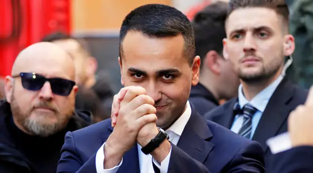 «Используют кризис»: почему в Брюсселе заявили о намерении России и Китая расширить влияние из-за COVID-19