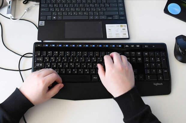 Юрист Русяев: за использование рабочего компьютера в своих целях могут уволить