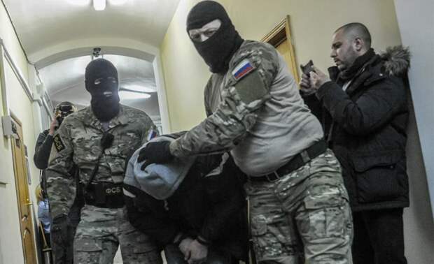 Режиссер Никита Михалков продолжает настаивать на отмене в России моратория на смертную казнь. Об...
