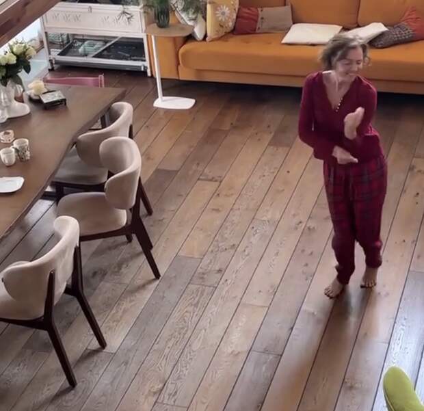 Актриса Ксения Алферова призналась, что впервые затанцевала после развода