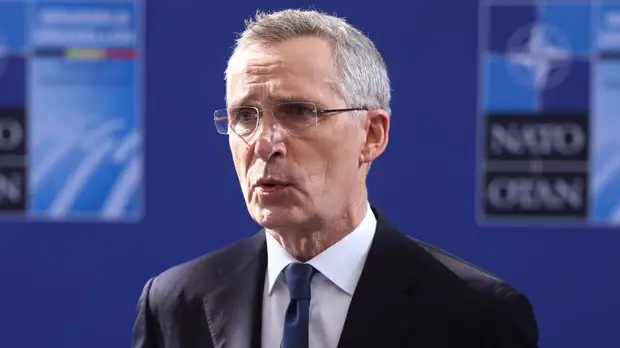 Генсек НАТО Столтенберг: альянс не будет размещать боевые части на Украине