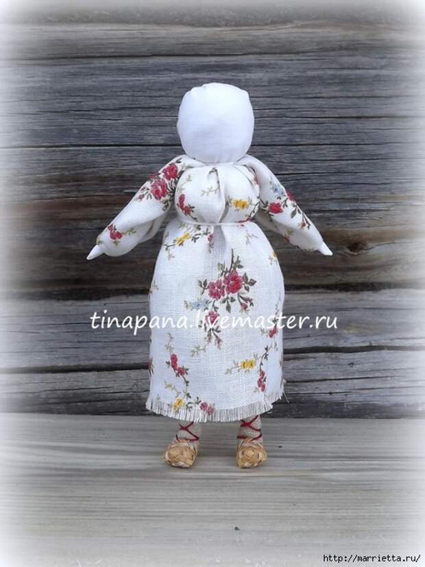 Как сшить народную традиционную куклу Рябинку (11) (525x700, 244Kb)