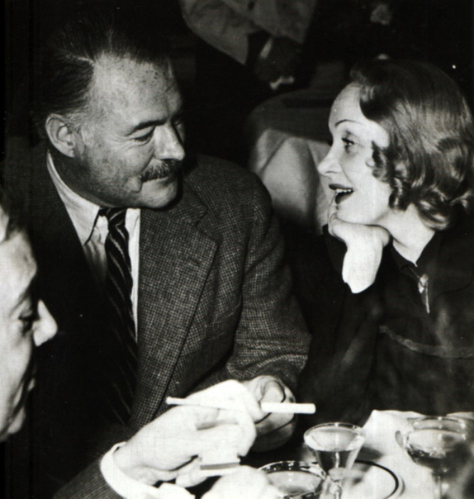 https://kulturologia.ru/files/u19001/Dietrich-Hemingway-3.jpg