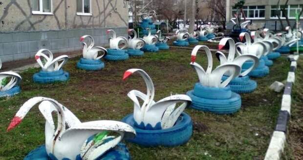 Россиян начнут штрафовать за украшение клумб старыми покрышками у домов