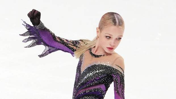 Мать Костылевой заявила, что её дочь может лезвием разрубить связки Сарновской