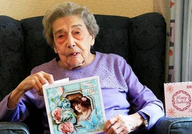 106-летняя долгожительница считает причиной своего долголетия отсутствие мужчин Южный Йоркшир, без мужчин проще, великобритания, долгая жизнь, долгожительница, рецепт ее молодости, старая дева, удивительные люди