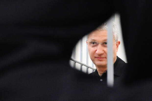 ТАСС: беседу по иску Тимура Иванова к Минобороны проведут 2 марта в Москве