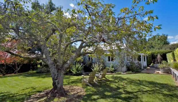 Жизнь часто забрасывает нас довольно далеко от тех мест, где мы родились и провели своё детство.-3