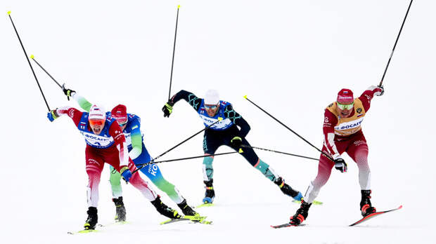 Меньше слов: Большунов порассуждал о заговоре и проиграл финиш эстафеты, Степанова взяла бронзу и вспомнила о трилобитах