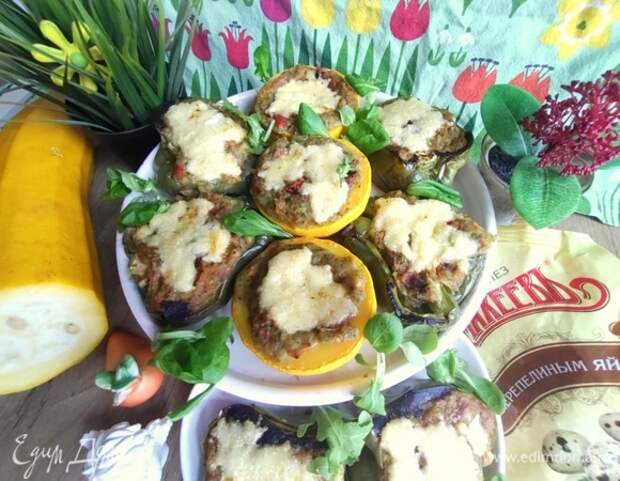 Фаршированные перцы и кабачки