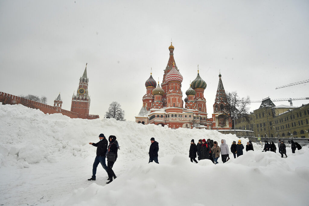 Через 40 лет снег в Москве станет аномалией