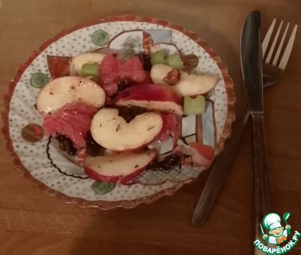 Цитрусовый салат из грецких орехов