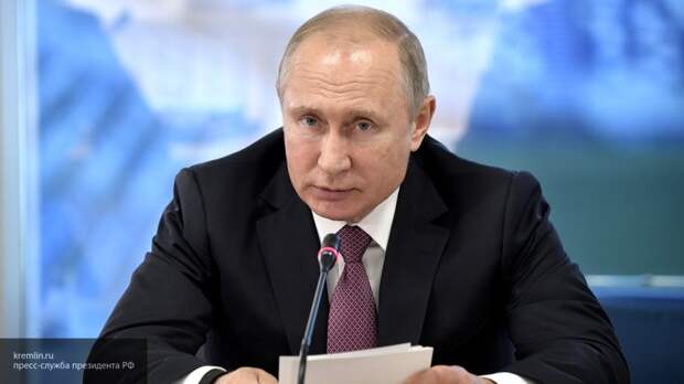 В утвержденный Путиным наблюдательный совет Роскосмоса вошли Рогозин и Борисов