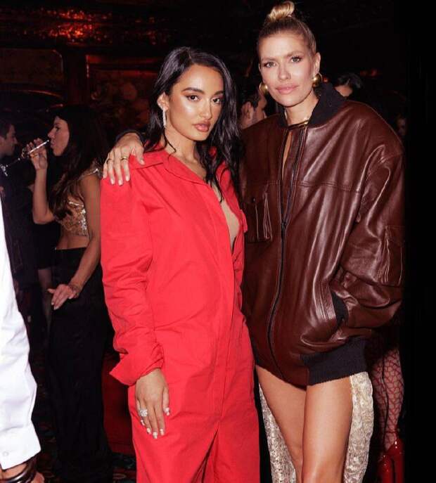 Самые сексуальные мамочки: Тина Кунаки и Лена Перминова на вечеринке Valentino Le Club Couture