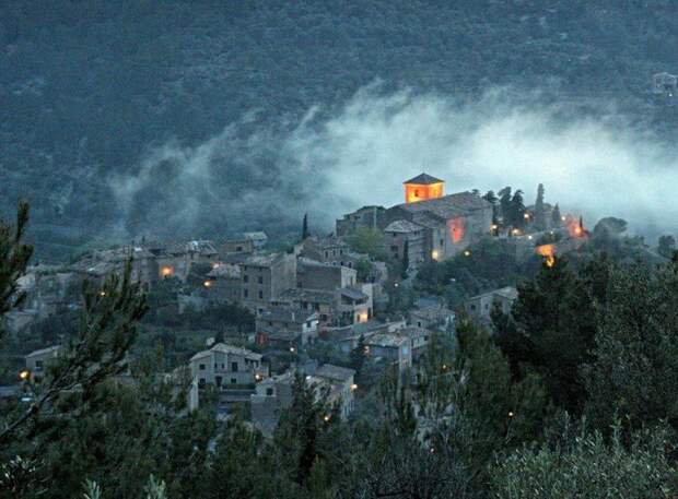 Самые красивые деревни Европы, фото - село Дейя, Мальорка
