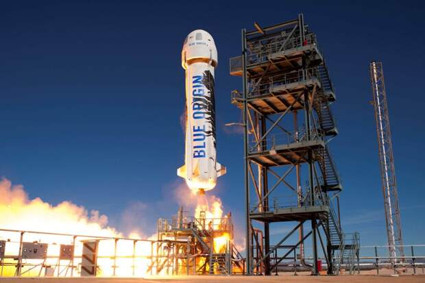 BlueOrigin-NewShepard-туризм-1024x683 Компания Джеффа Безоса планирует запустить программу туристических полетов в космос уже в апреле 2021 года