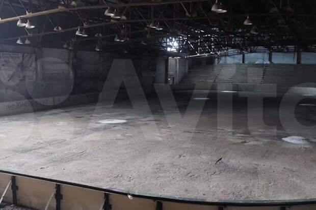 Недостроенный ледовый дворец в Щёкине выставили на продажу за 25 млн рублей