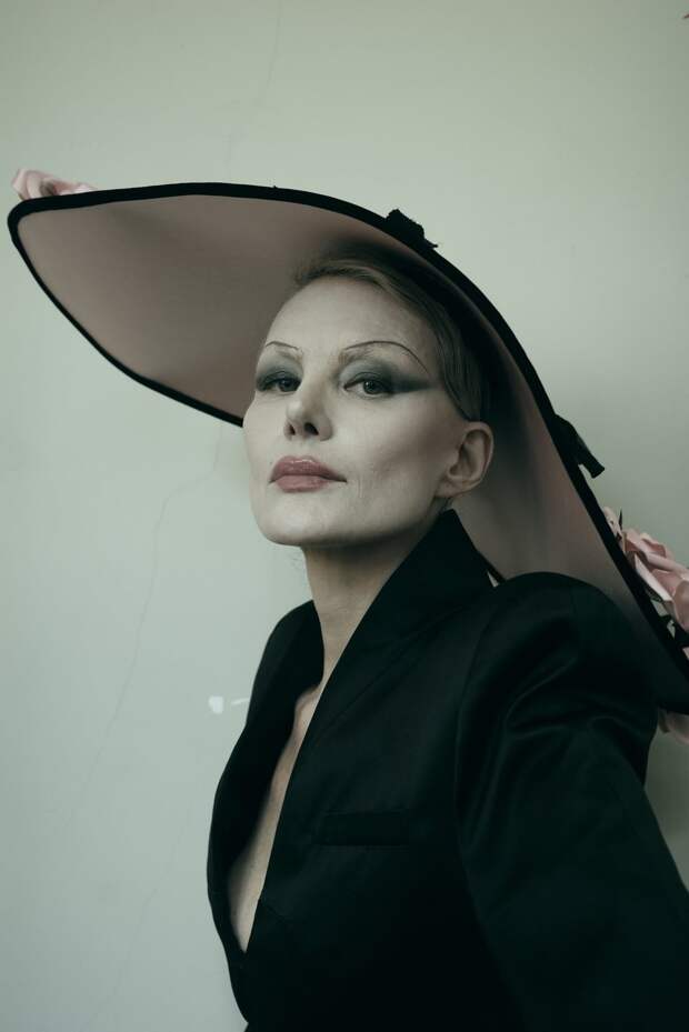 Неделя моды в Париже: Рената Литвинова, Шарлиз Терон и Дженна Ортега Неделя моды в Париже: Рената Литвинова, Шарлиз Терон и Дженна Ортега