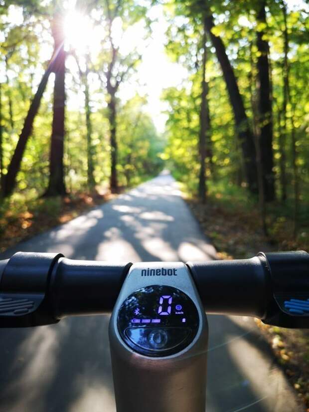 Курьер из Краснодара проснулся знаменитым и все из-за одного неловкого движения