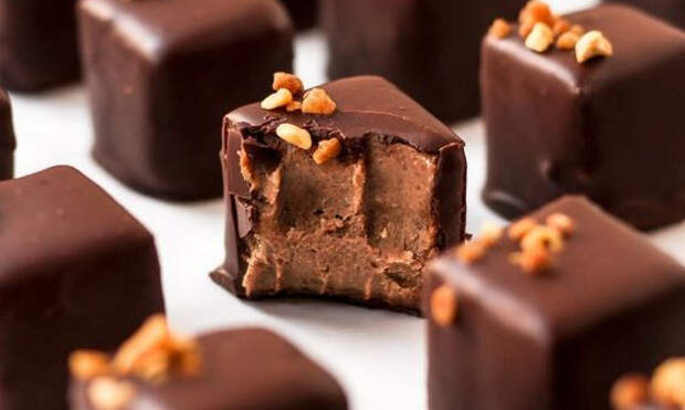 Ученые объяснили, почему мы обожаем шоколад