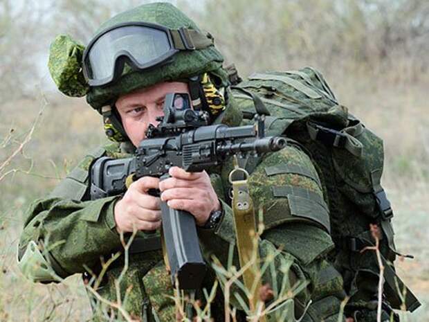 Универсальный солдат: что смогут российские бойцы в экипировке будущего «Ратник»