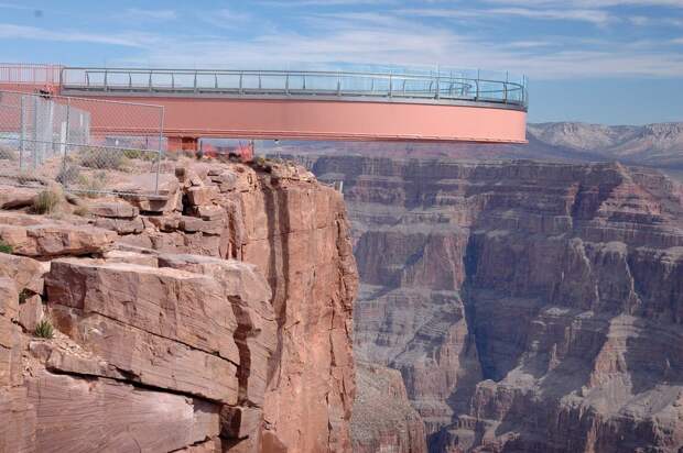 GrandCanyon02 GrandCanyon02 Головокружительная достопримечательность: стеклянная площадка над Гранд Каньоном